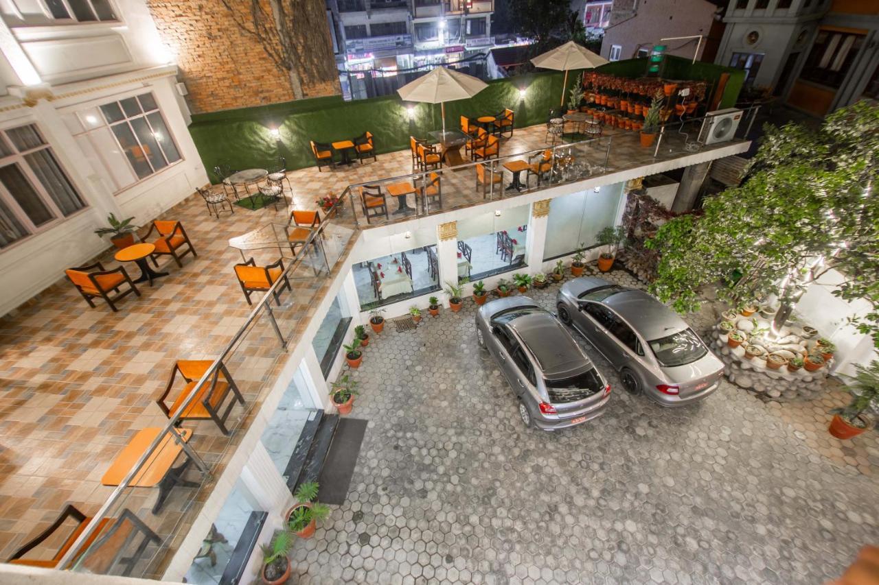 Durbar Hotel&Residence Katmandú Exterior foto