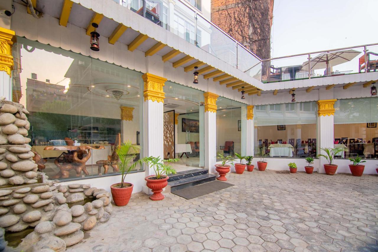 Durbar Hotel&Residence Katmandú Exterior foto